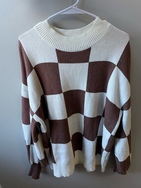 Checkerboard Crewneck Sweater - Cream & Brown
